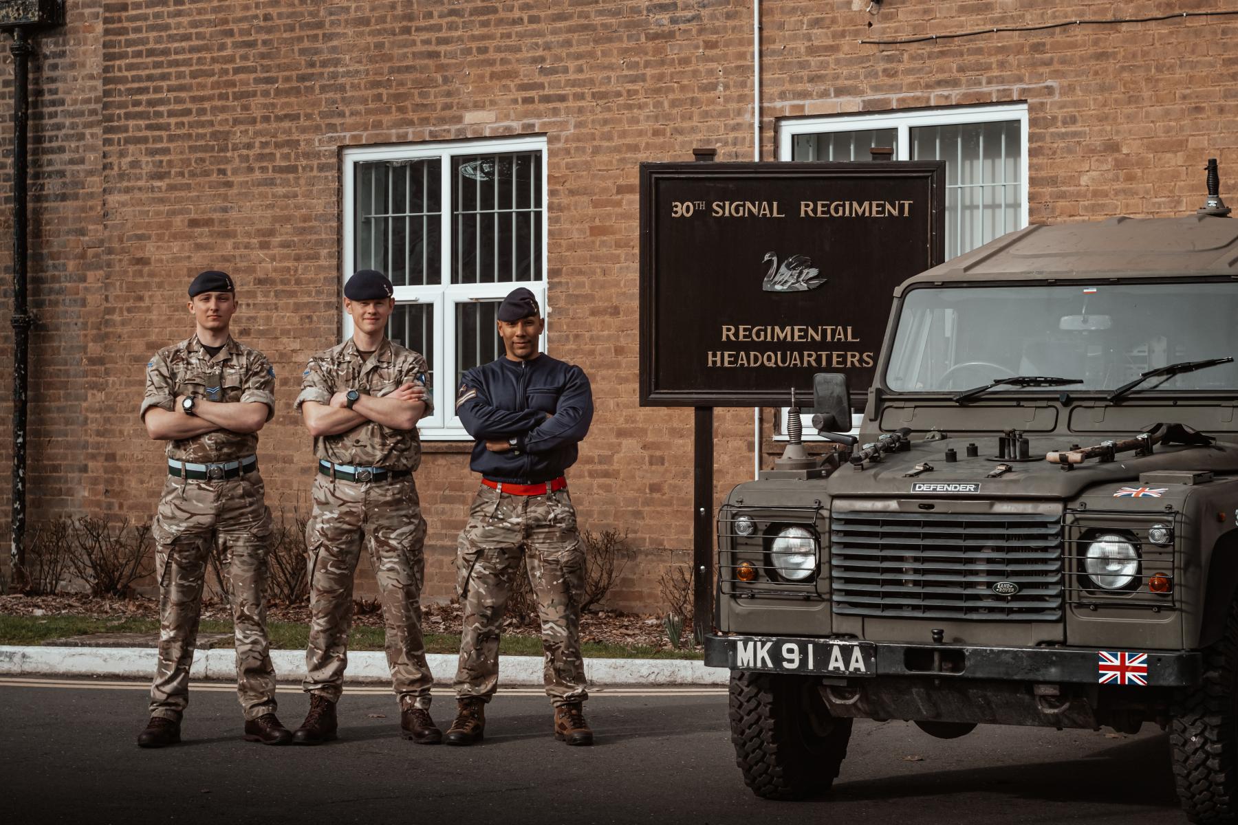 30 Sig Regt Land Rover Push for Charity 2023